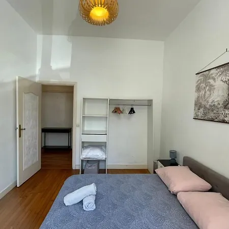 Les Pieds Dans Le Bassin Apartmán *